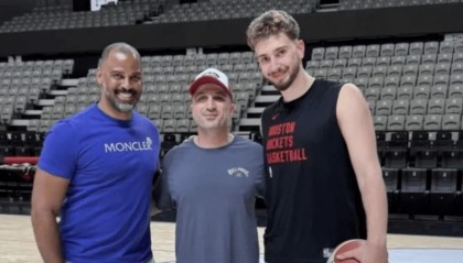 乌度卡：我告诉申京打出侵略性，打出一直以来的统治力