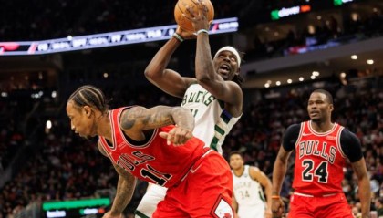 雄鹿开启冲刺模式 再攀巅峰？卫冕冠军准备好了